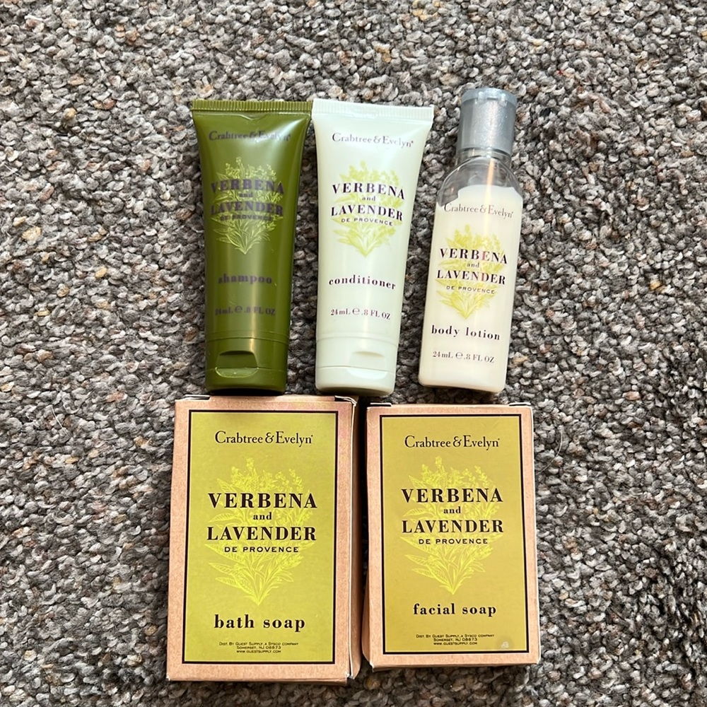 Crabtree & Evelyn Travel Bath Set